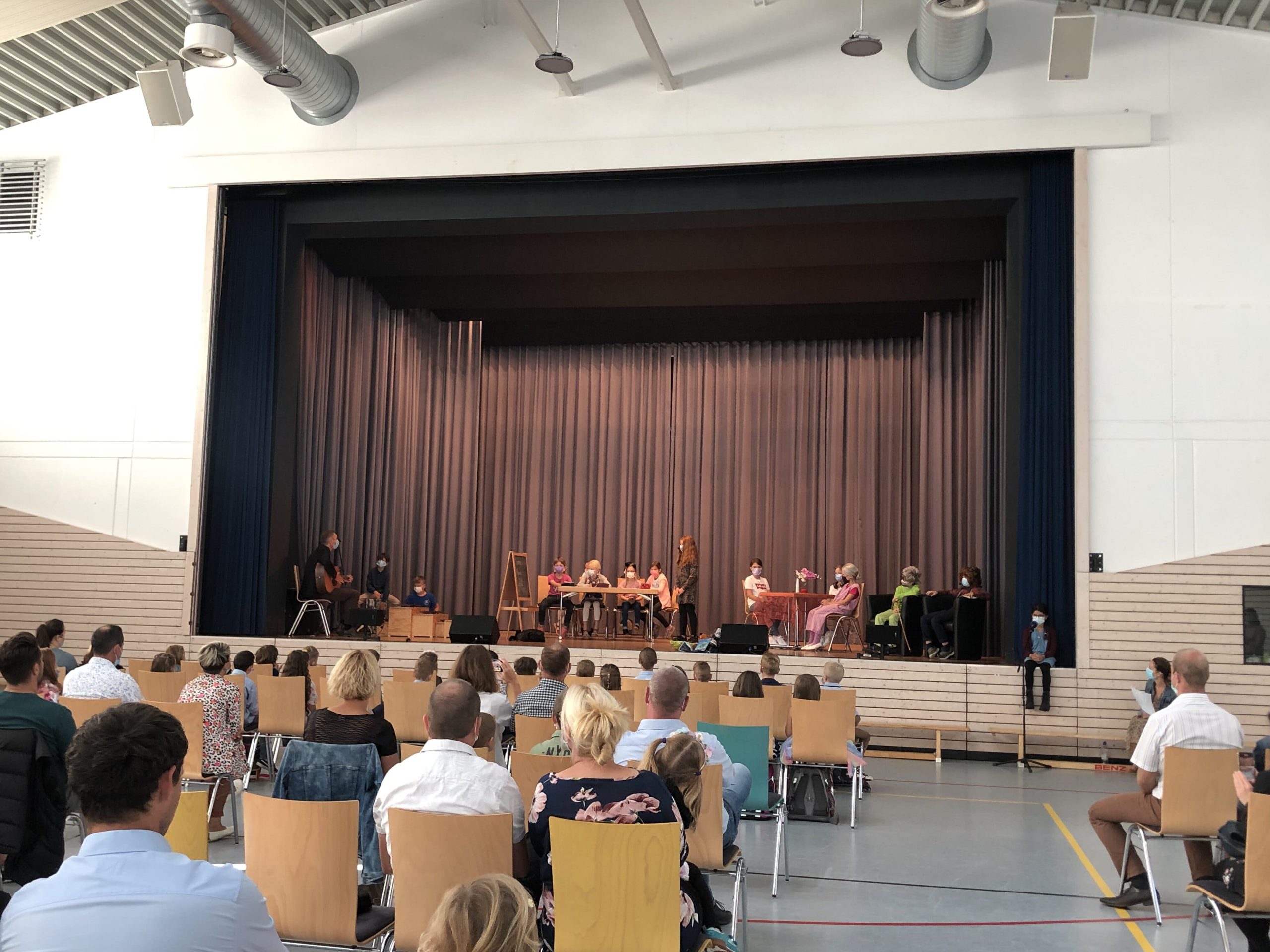 „Der Ernst des Lebens“ hat begonnen