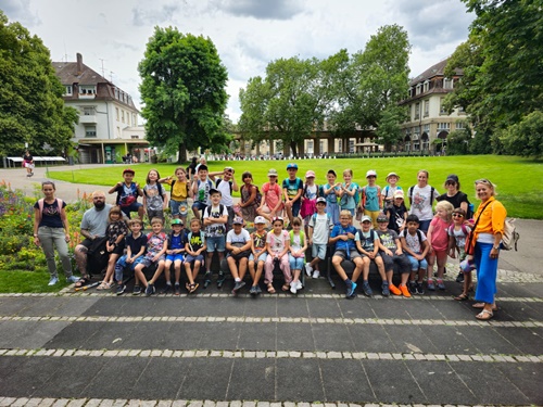 Klassen 1a und 1b im Zoo
